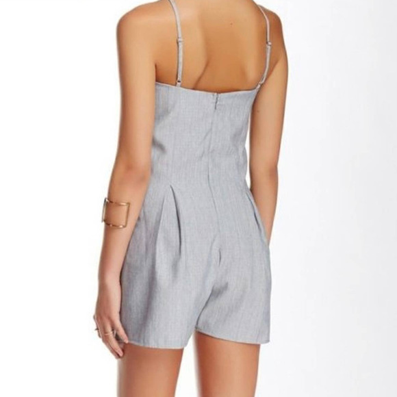 Romeo and Juliet Couture Romper Spaghetti Strap Zipper Gray NWT Women's Large - Picture 3 of 13